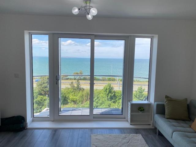 Lovely New 2 Bedroom Condo With Stunning Seaviews Penmaenmawr Zewnętrze zdjęcie