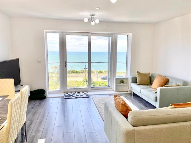 Lovely New 2 Bedroom Condo With Stunning Seaviews Penmaenmawr Zewnętrze zdjęcie