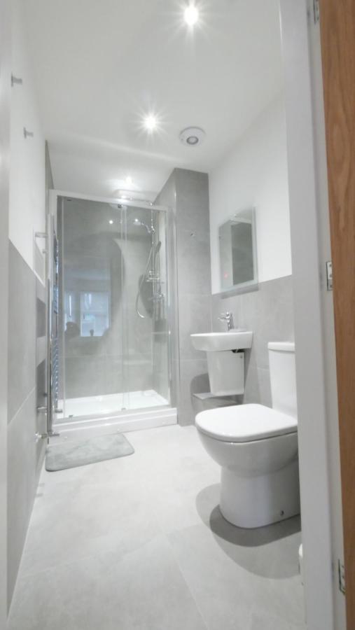 Lovely New 2 Bedroom Condo With Stunning Seaviews Penmaenmawr Zewnętrze zdjęcie