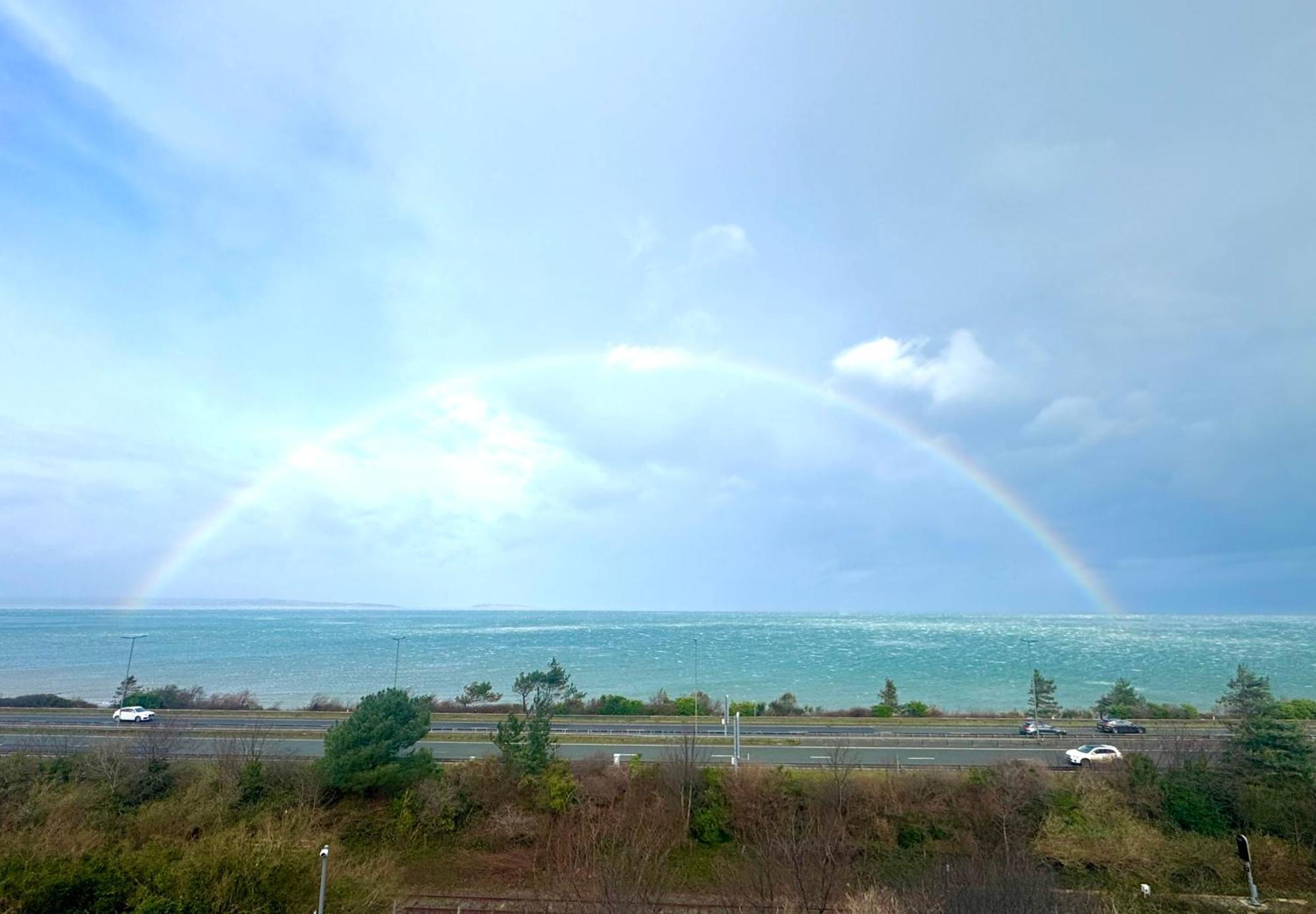 Lovely New 2 Bedroom Condo With Stunning Seaviews Penmaenmawr Zewnętrze zdjęcie