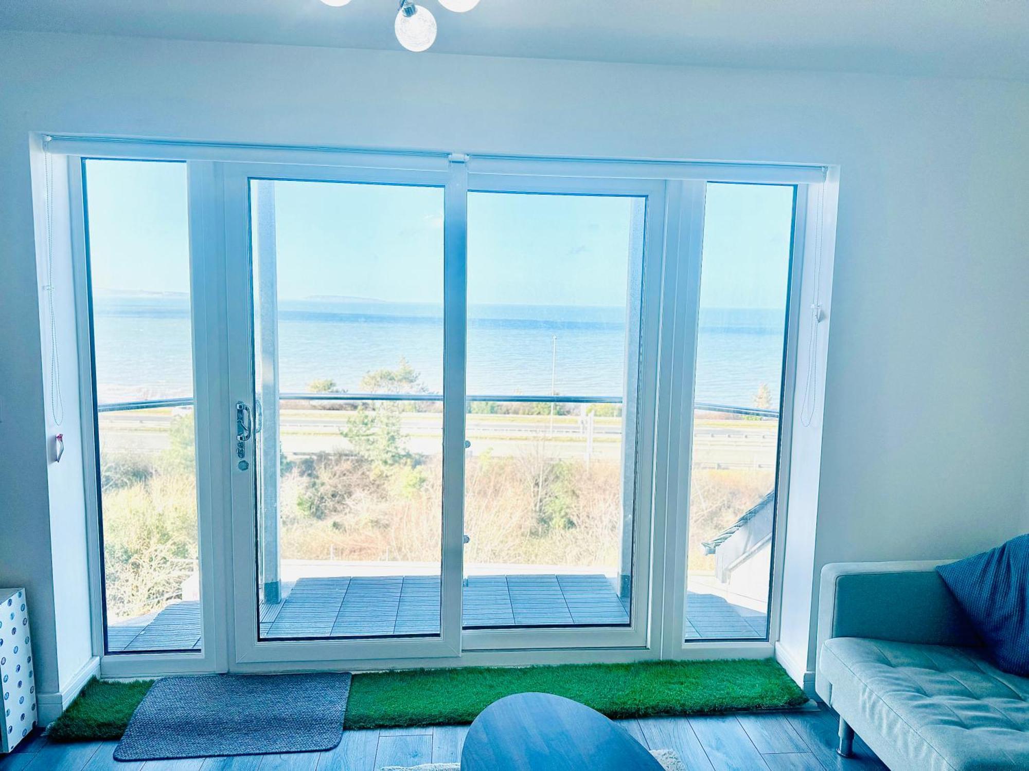 Lovely New 2 Bedroom Condo With Stunning Seaviews Penmaenmawr Zewnętrze zdjęcie